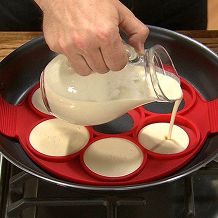 The Perfect Silicone Pancake Flipper for Easy Pancakes, Eggs, Hash Browns & More