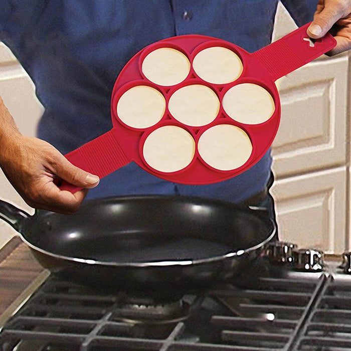 The Perfect Silicone Pancake Flipper for Easy Pancakes, Eggs, Hash Browns & More